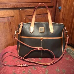Dooney & Bourke bag Brown great condition